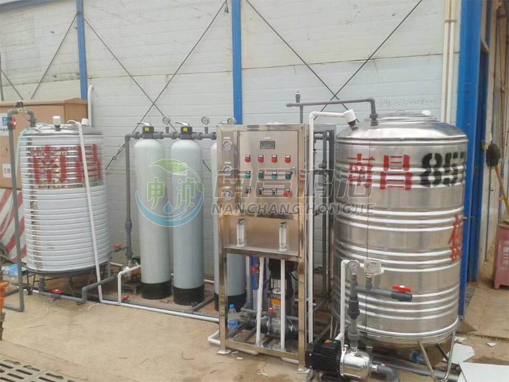 中鐵二局0.5噸一級反滲透純淨水設（shè）備