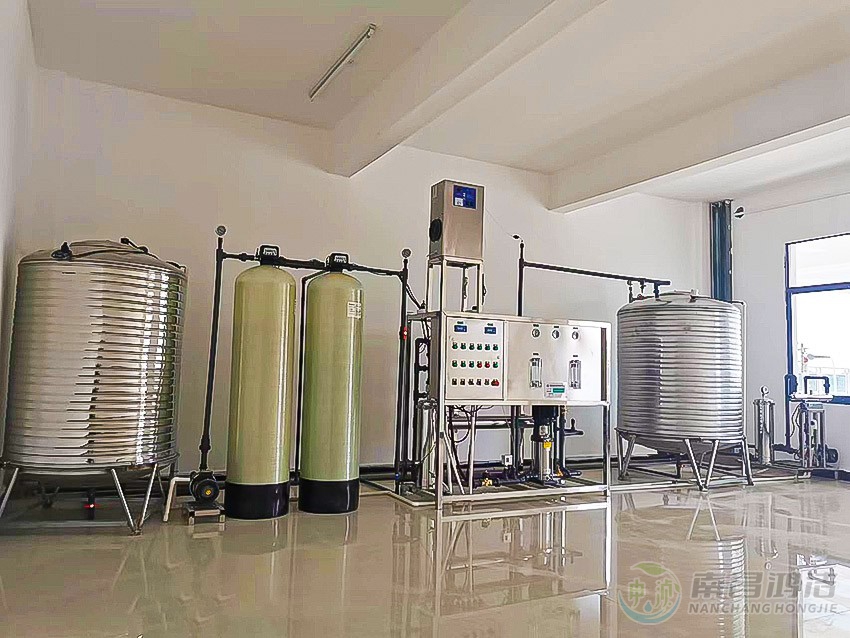 1.0噸一級反滲透（tòu）純淨水（shuǐ）設備