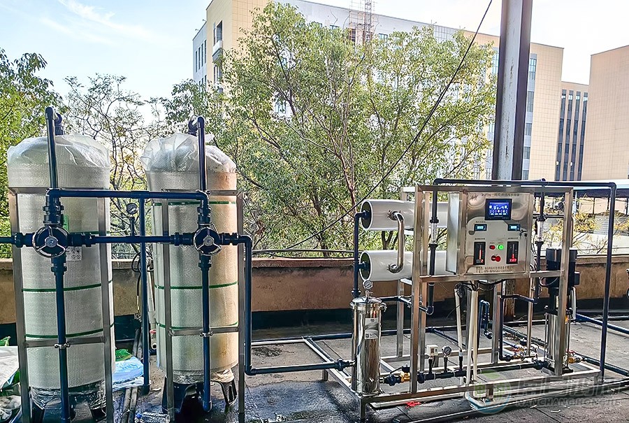 黑（hēi）金剛（gāng）2.0T一級反滲透（tòu）設備