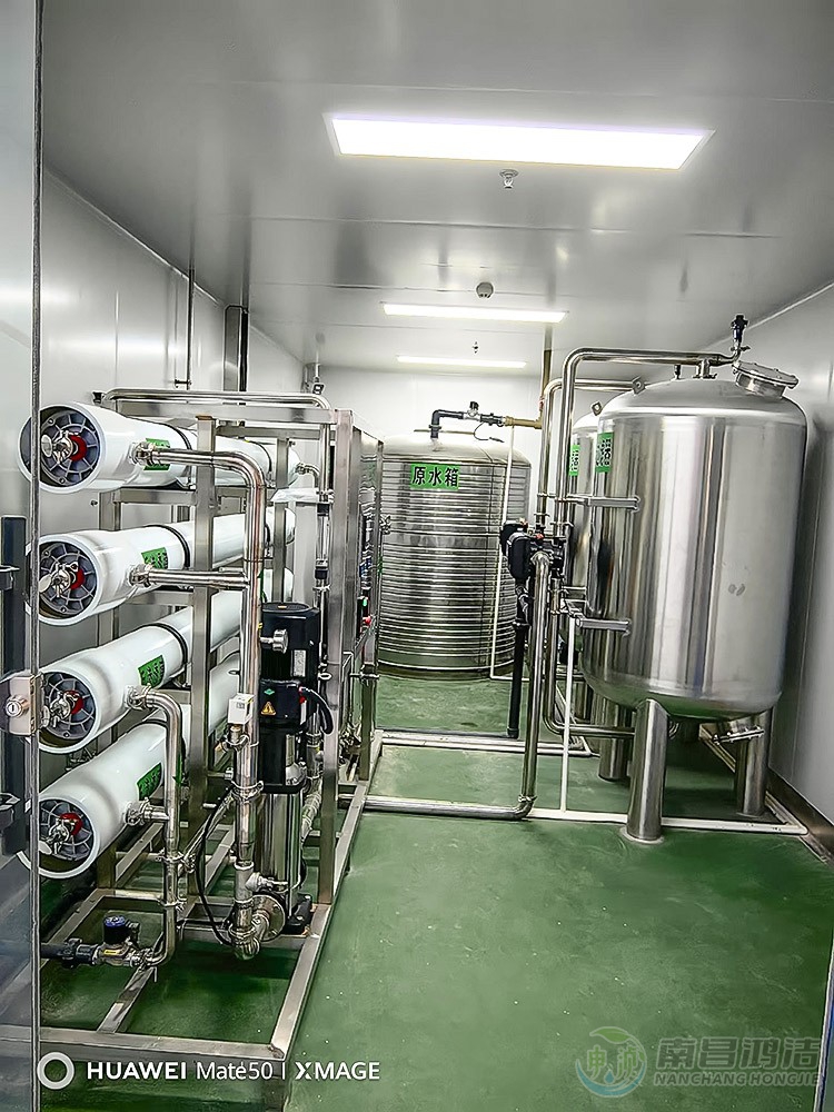 天天向上8.0T一級反滲（shèn）透設備